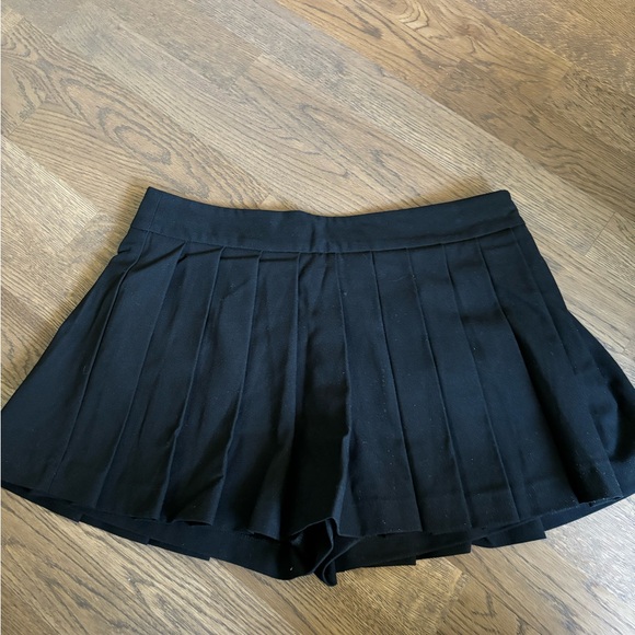 Zara Black Mini Pleated Skirt - Picture 2 of 2